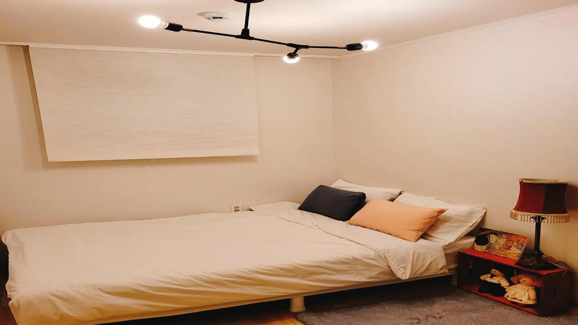 Hongdae 3Mins, Q House Appartement Seoel